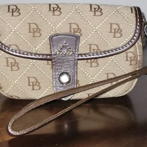 Dooney& Bourke vintage wristlet